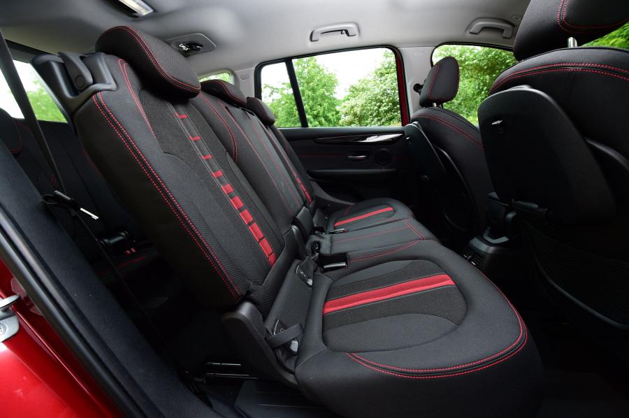  BMW 216d Gran Tourer Sport Line 2015 года  (UK) (фото 5 из 7)